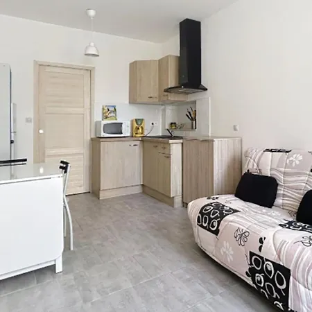 Bright In Close To Activities Apartmán