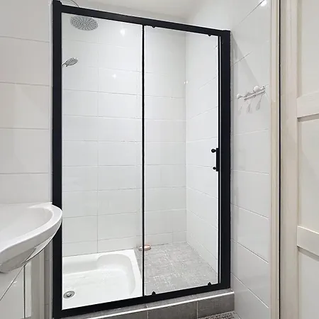 Bright In Close To Activities Apartmán Coursan